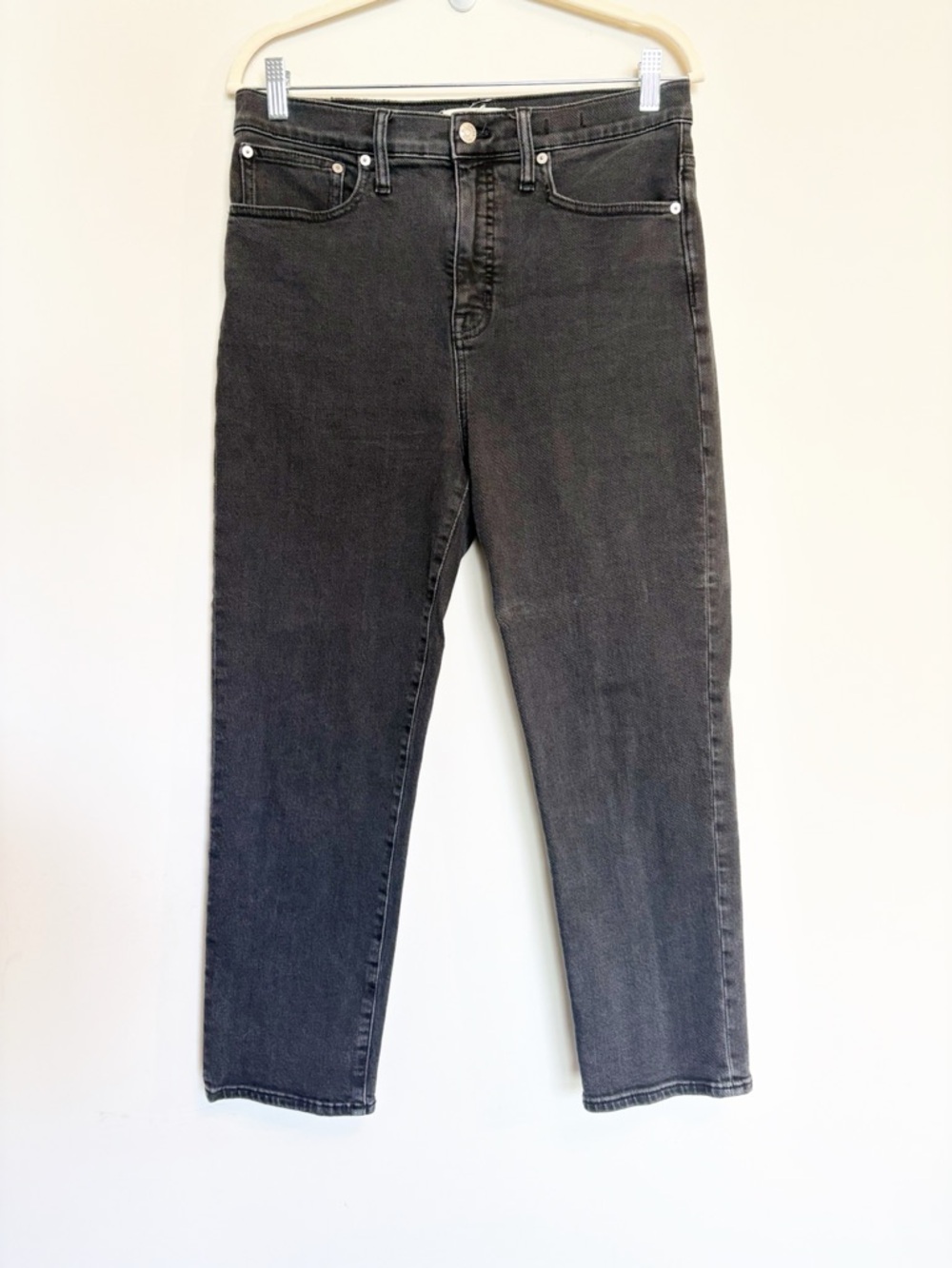 Madewell Classic Straight Jean Black size 29 Ankle Length